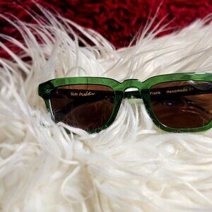 SUN BUDDIES Frank Bottle Green